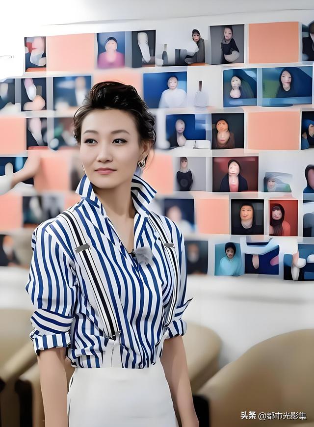 “联播女神”李梓萌反差萌：台上字字千钧，台下句句鲜活