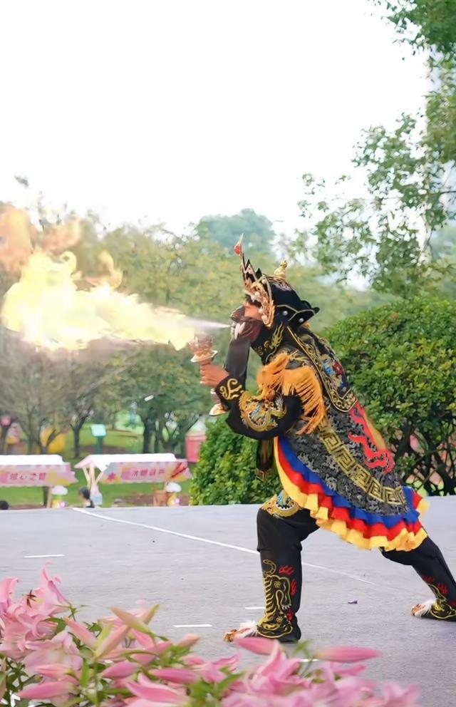 10月爆火！漫花庄园，双节里的梦幻绮境
