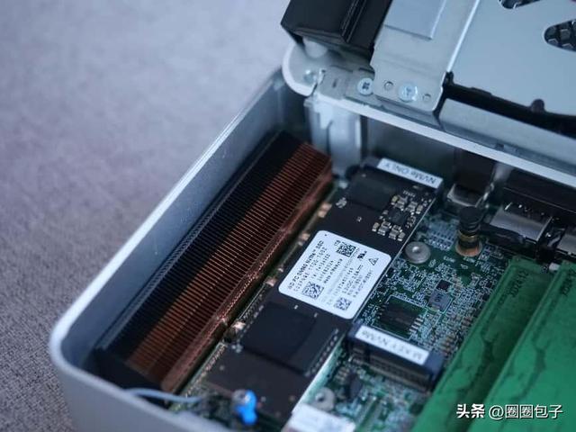 华硕NUC15Pro+小主机试玩-苹果的质感叠加Win的性能