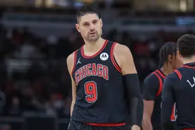 刚刚！快船达成3换5交易，博格丹联手哈登，鲍尔默有意本西蒙斯图片