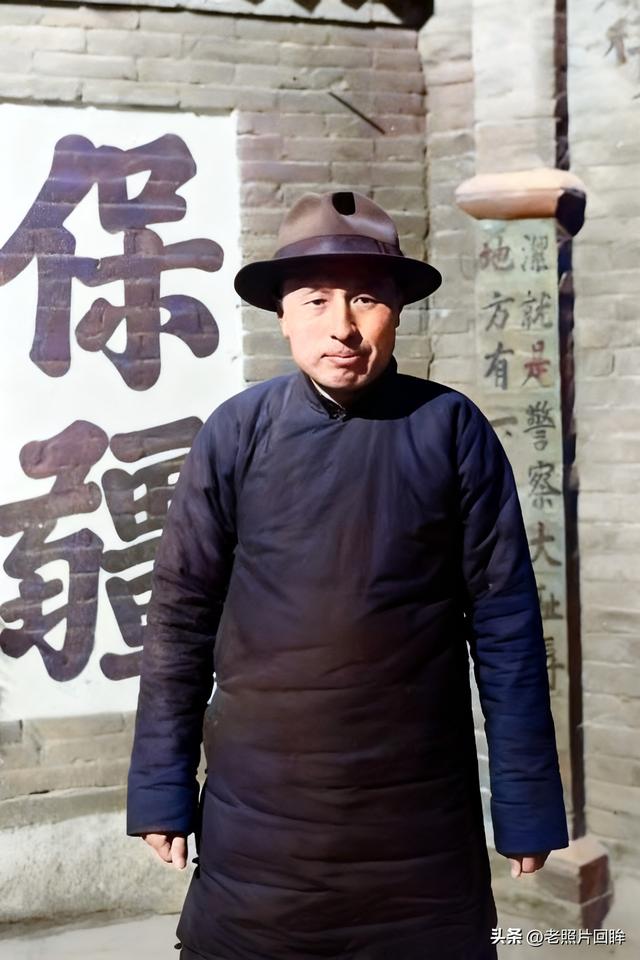 1942年，日本摄影师镜头里的山西沁水县，看看真实的汉奸嘴脸