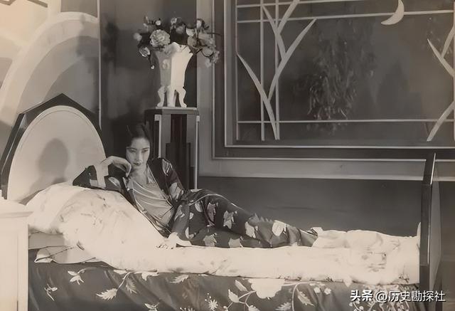 戴笠与胡蝶的真实影像，胡蝶美艳摄人心魄，戴笠面容冷峻不怒自威