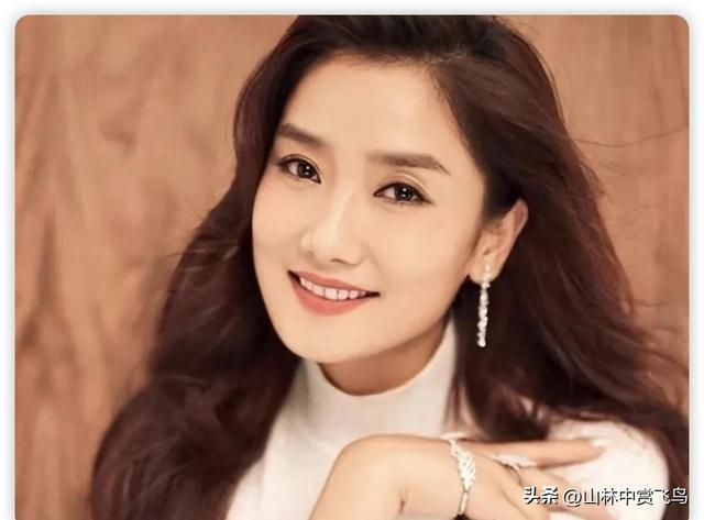 玲花含泪坦白！凤凰传奇“特殊关系”瞒不住！男方竟是女方媒人！