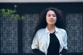 名导王潮歌：与张艺谋是黄金搭档，嫁给大学班主任，离婚是真的吗图片