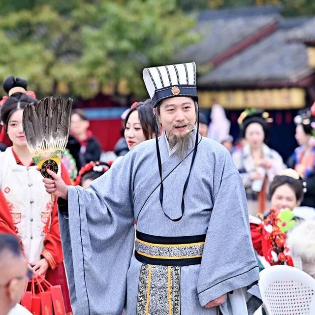 成都职工庆“双节”汉服游园会：穿越三国时空，邂逅浪漫良缘，即将华美启幕！