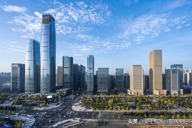 贵阳市：历史上多次大移民奔向这里；如今，亚洲最大社区褒贬不一