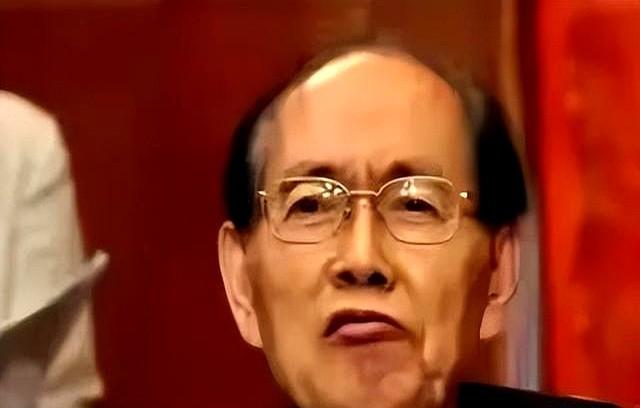 朝！鲜二号人物黄长烨叛逃，中国却出动1000名武警保护