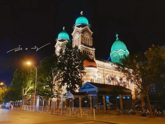 藏在天津市区的“最美”教堂，夜景美到成网红，知道的人还不多？