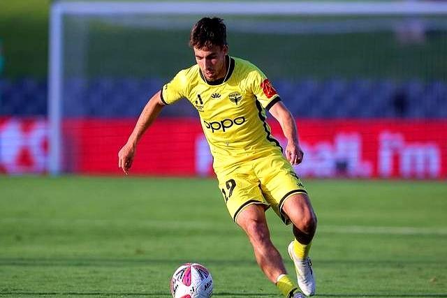 1127日 亚冠二级：麦克阿瑟VS大埔 河内公安VS北京国安 比分预测