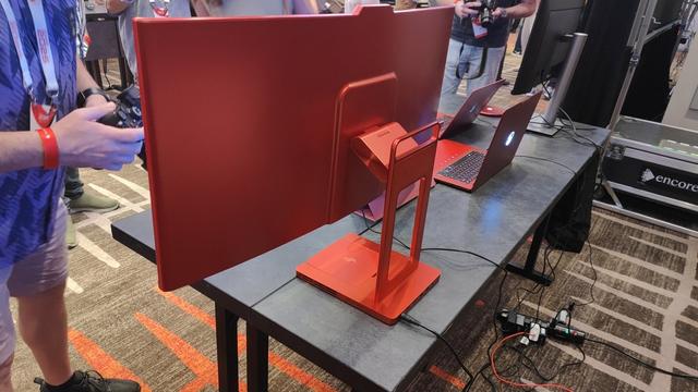 Snapdragon X2 亮相：高通展示超薄无风扇桌面 PC