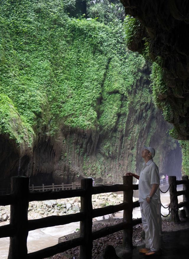 靖西通灵大峡谷，仿佛闯进《阿凡达》的雨林秘境，避暑超舒服
