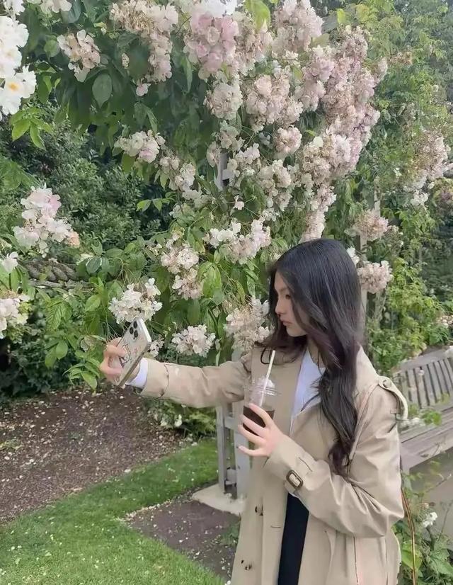 王岳伦也没想到，李湘捧在手心的女儿王诗龄，竟给她惹了个大麻烦