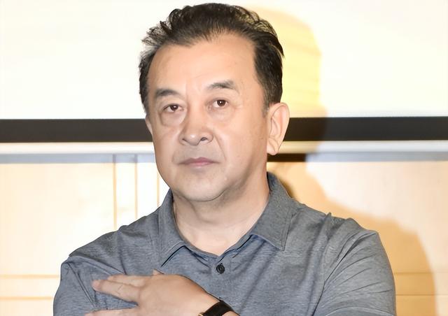 “免职风波”10年后，再看黄宏现状，才明白当初我们冤枉李双江了