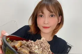 知名萌妹大胃王神秘消失半年！自曝吃出严重心理疾病，恐惧出门图片