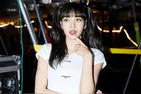 曝Lisa疯马秀彩排视频流出，表演尺度令人咋舌，疑被迫演出！图片