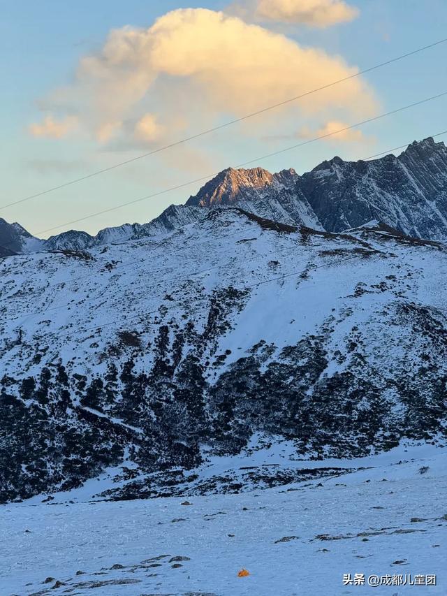 成都周边耍雪地：松潘，一次看完雪山、冰瀑、雾凇和雪原