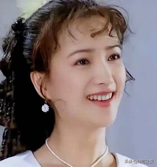 演都不演了！何晴葬礼结束不到24小时，恶心事情发生，还不止一件