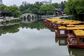 南京秦淮河畔的明珠——白鹭洲公园图片