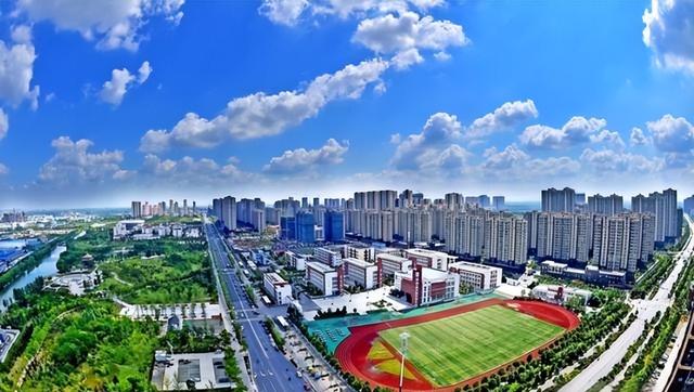 长三角24年GDP差距断崖：上海5.4万亿，浙江9万亿，江苏令人意外