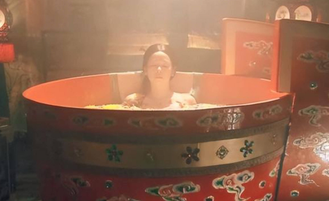 根本不算男人！清朝太监回忆：妃子洗澡不用手和避讳太监，侮辱人