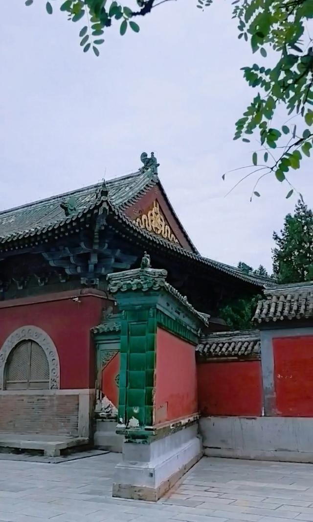 七绝:秋日游正定县