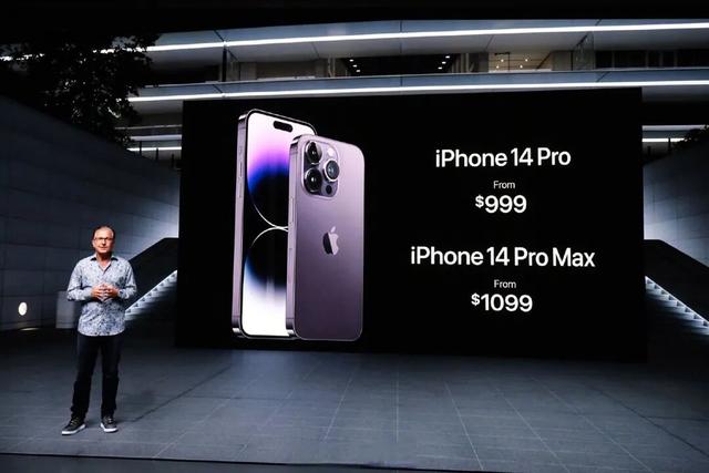 总挤牙膏的iPhone，这次终于开了个好头
