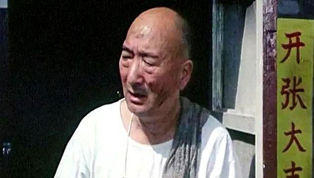 预售破7000万，观众暴怒下单，陈佩斯的“绝地反击”，迟到了45年