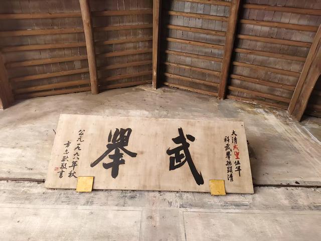在富春江畔遇见孙权故里，网评有争议的龙门古镇其实很有看头