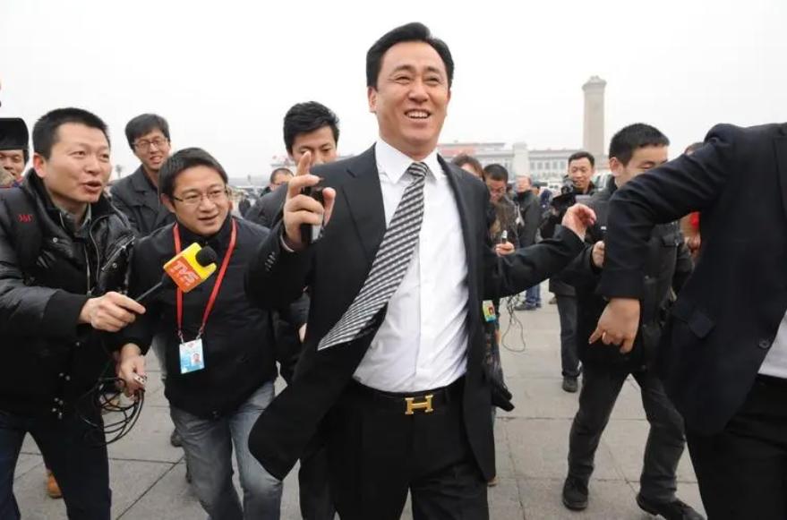 突发重磅!恒大在香港退市了,买到烂尾楼的几十万户怎么办?(图5) 突发重磅!恒大在香港退市了,买到烂尾楼的几十万户怎么办?(图5)