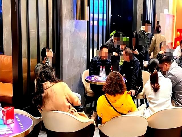 网传：深圳大型居间公司暴雷，其前妻已出国，员工抢夺重要资料！