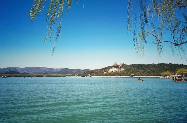 昆明：走遍天下的金字招牌