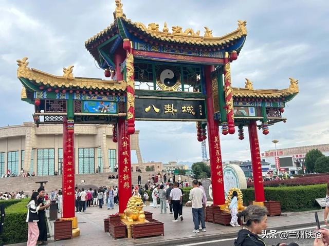 走，坐火车去新疆感受初冬韵味！