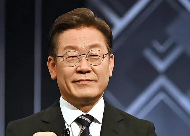 李在明还没走，中方通告全世界，不会再对高市早苗手下留情