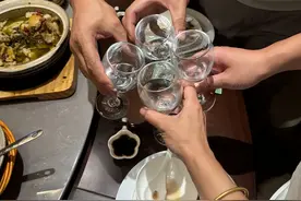 售价不到20元的牛栏山，大家明知是“廉价酒”，为啥还这么受欢迎图片