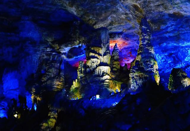 陇南游记：从山水秘境到溶洞奇观，再遇人间烟火