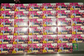 大兴机场海关查获2524张球星卡，价值约7万元图片