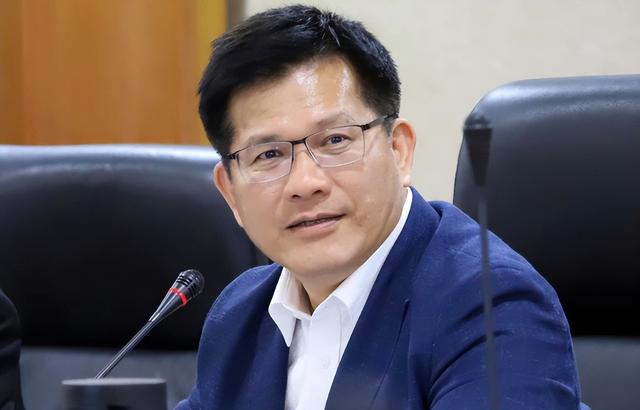 中菲将出现历史性一幕，菲军方：以前我们专注安内，现在要攘外了