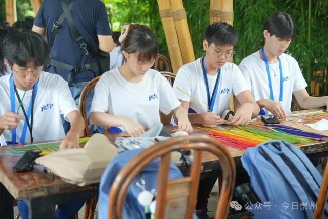 华裔青少年崇州行：触摸青砖竹韵，寻根天府文脉