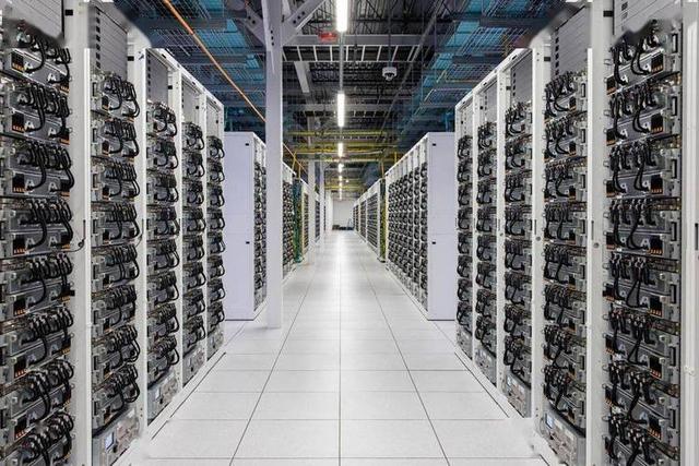 马斯克神预言！全球变压器告急，排队等中国订单，美反因加税被卡