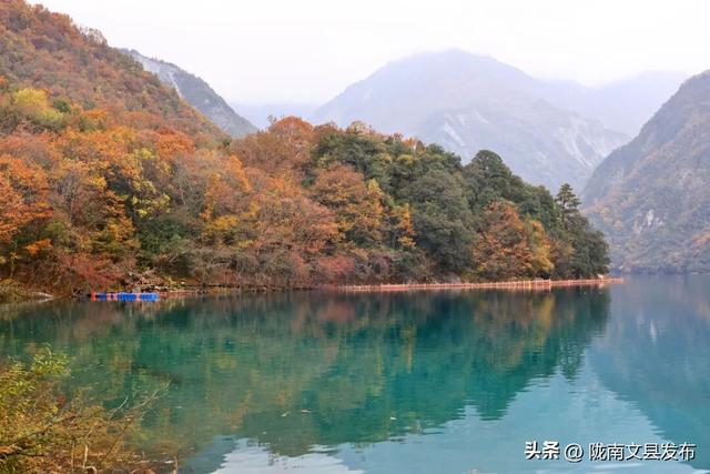 天池「初妆」，素颜静好