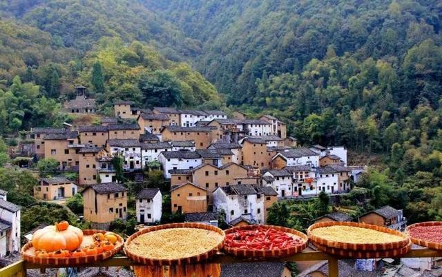 团圆不在喧嚣间，而在静谧旅途中 | 有一种团圆在徽州