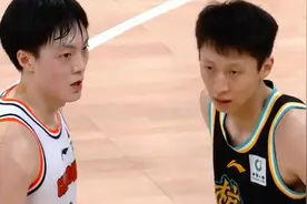 拒绝横扫！广厦男篮1比2广东男篮，赵岩昊下半场独砍22分，周琦遭驱逐或被停赛图片