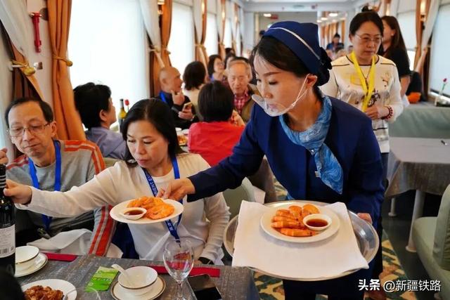 多趟特色专列，带你尽览新疆之美！