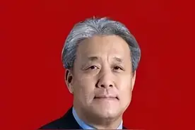 ​【天天有名医】1月18日，全国知名脊柱畸形专家、北京协和医院骨科主任仉建国教授来济宁市第一人民医院坐诊图片