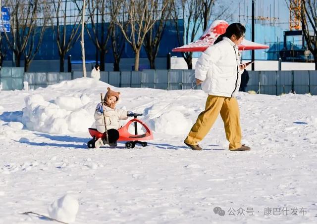 全力造雪！冰雪乐园月底开放！