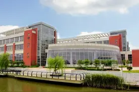 上海交通大学VS浙江大学，谁更厉害一点？图片