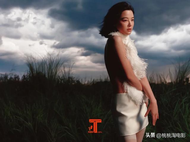 影后辛芷蕾《VOGUE》银十封面大片，达成五大女刊二轮满贯