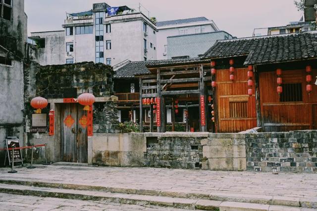 神仙不输泉州，这座闽东小城也有封神的秋天