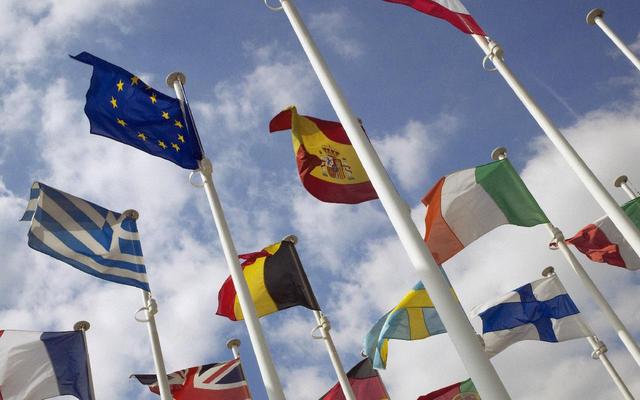 和中美谈完后，泽连斯基连退两步，同意撤军但有一前提