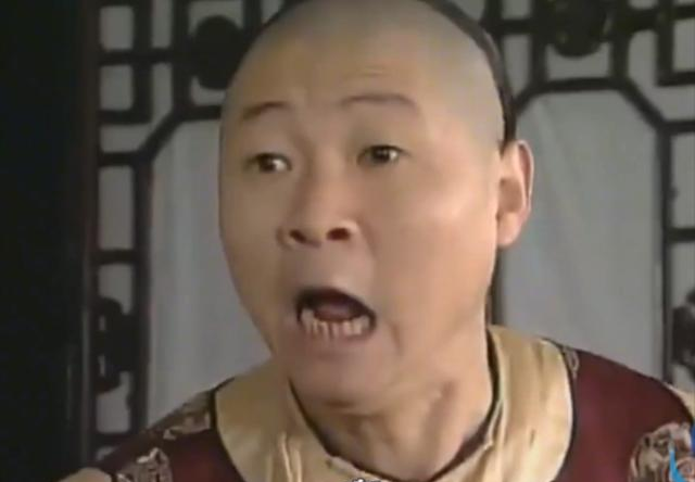 千古妙联，乾隆出上联：鼠无大小皆称老，太监对出下联免除了死罪